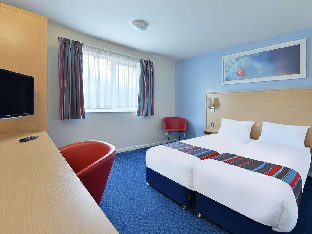 Travelodge Newbury Tot Hill Highclere Rom bilde